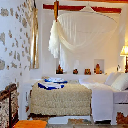 Otel Almond Tree