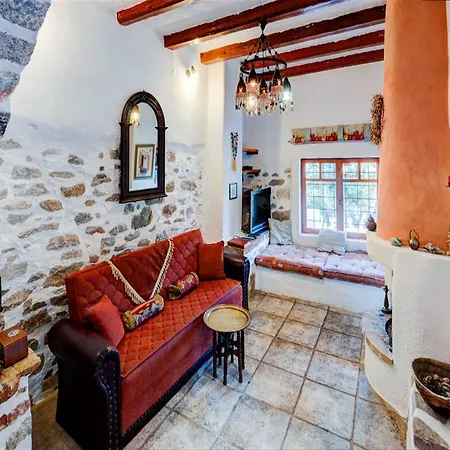 Almond Tree Otel 3*